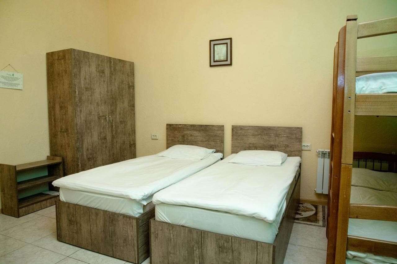 Primavera Hotel Jerevan Buitenkant foto